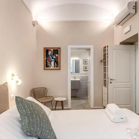 아파트 Conte Termini 2 Bedroom 2 Bathroom Metro Ab 로마