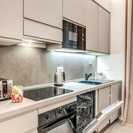 아파트 Conte Termini 2 Bedroom 2 Bathroom Metro Ab 로마