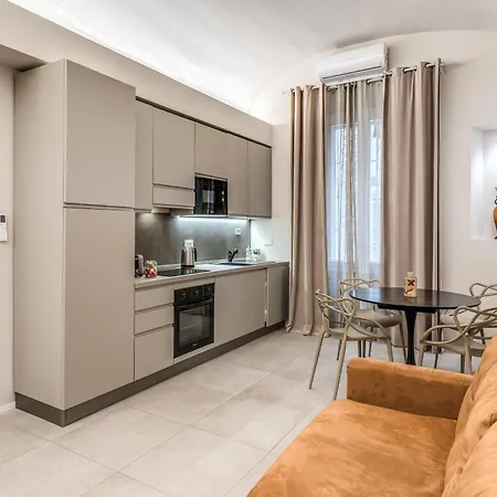 Conte Termini 2 Bedroom 2 Bathroom Metro Ab * 로마